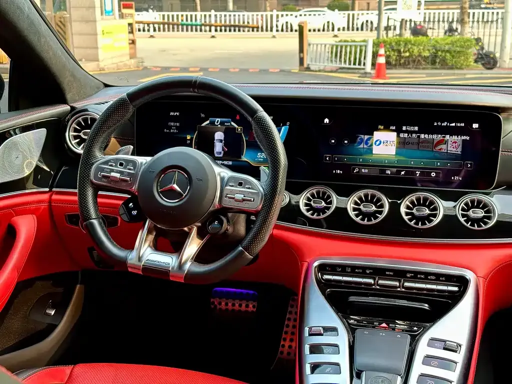 Mercedes-Benz AMG GT — фото 5