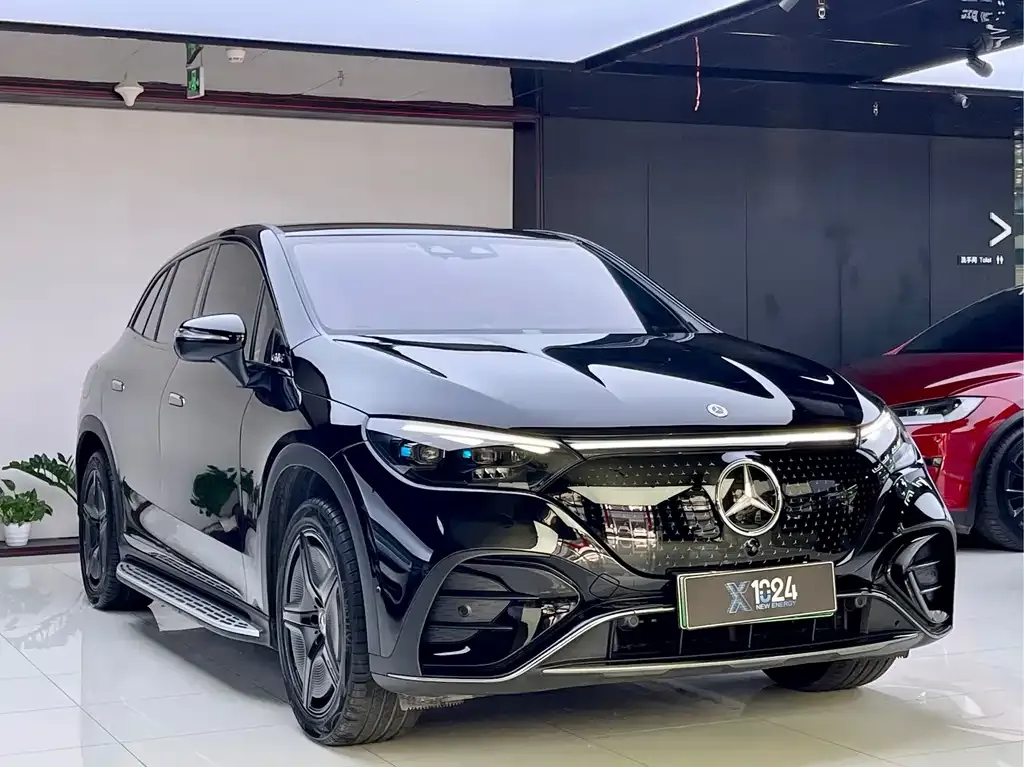 Mercedes-Benz EQE SUV — фото 4