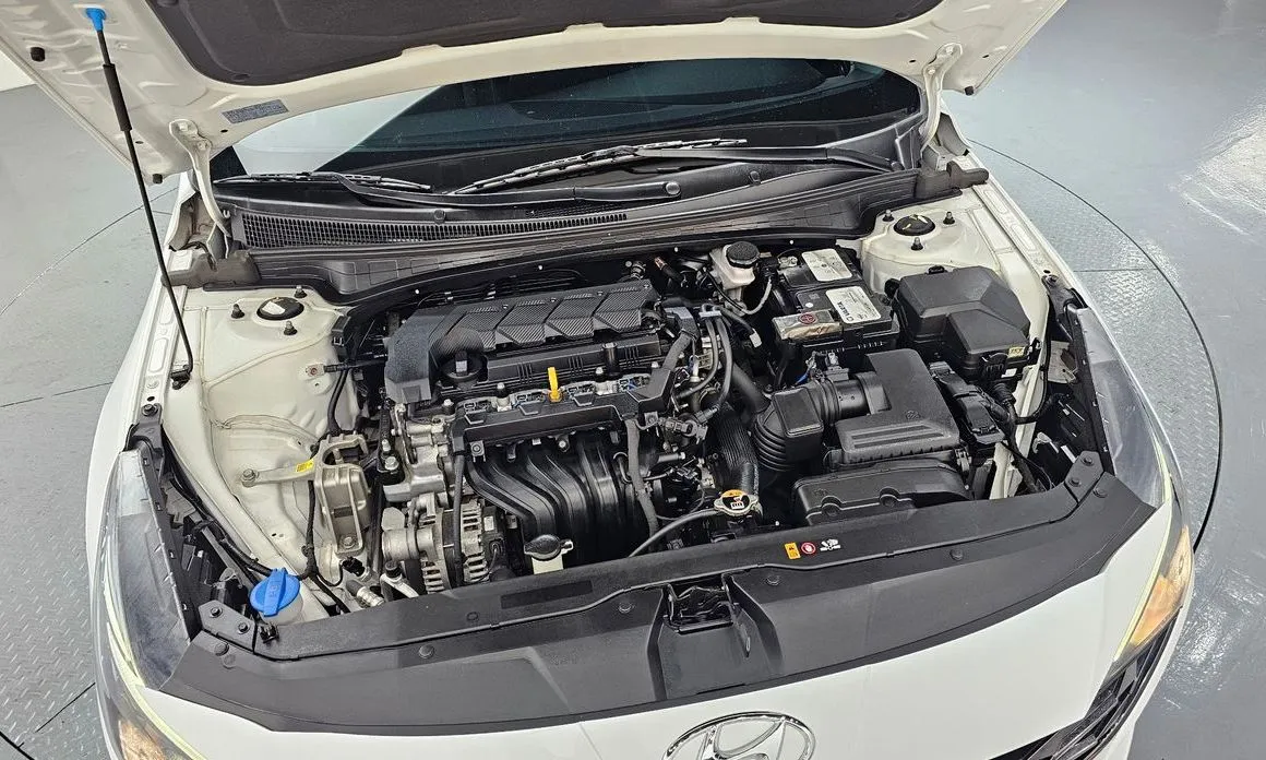 Hyundai AVANTE — фото 10