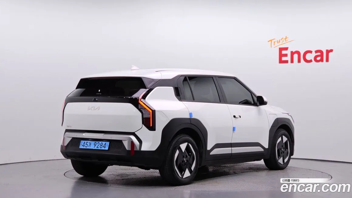 Kia EV3 — фото 3