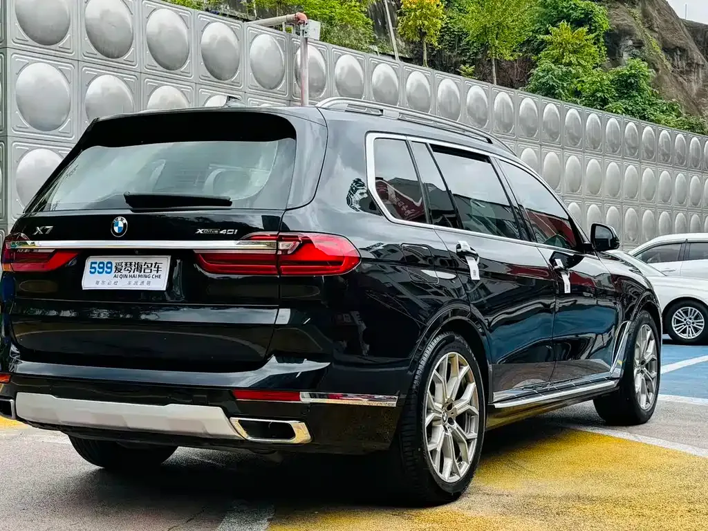 BMW X7 — фото 9