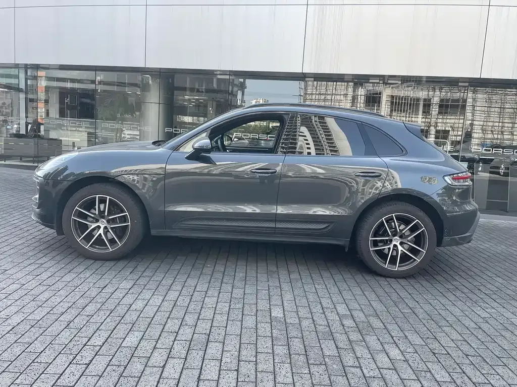 Porsche Macan — фото 10