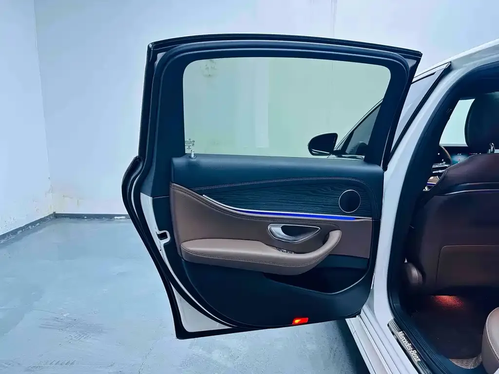 Mercedes-Benz E-Class New Energy — фото 3