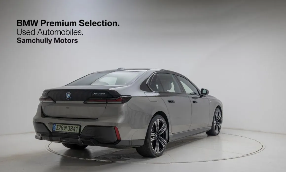 BMW i7 — фото 3