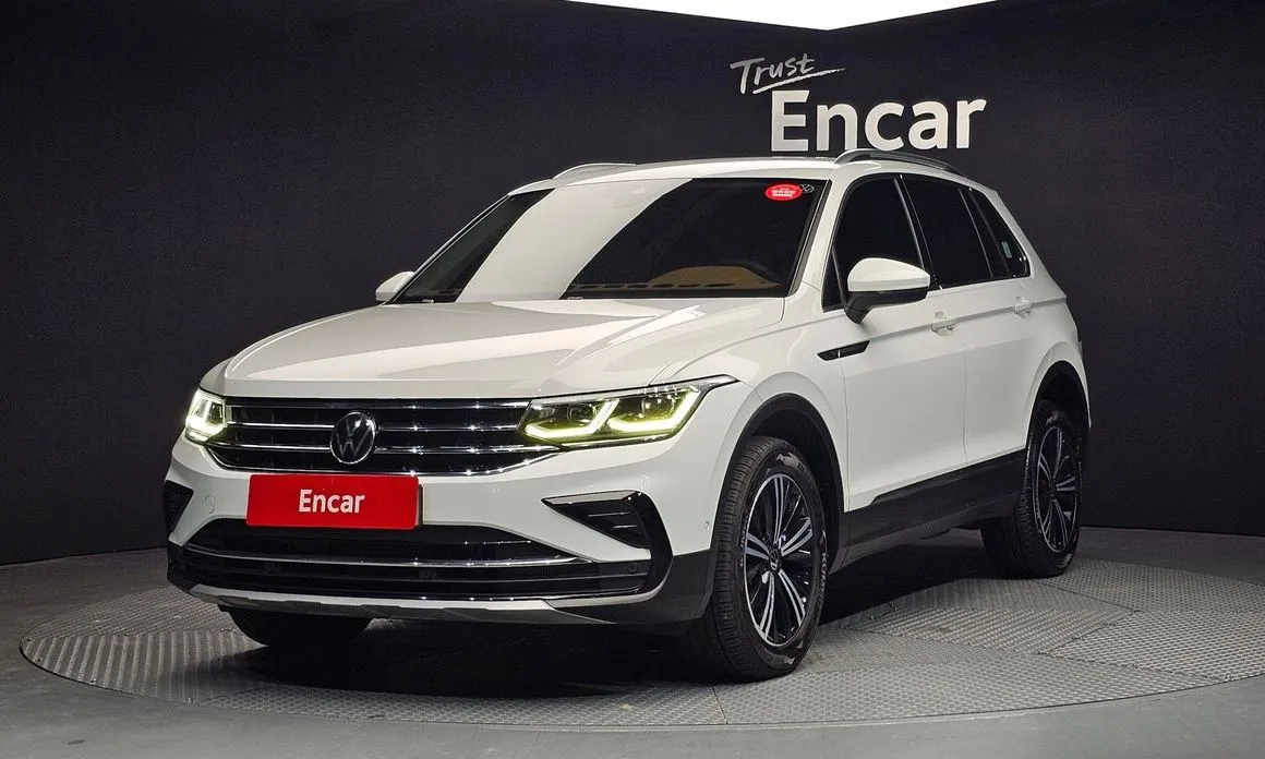 Volkswagen Tiguan — фото 1