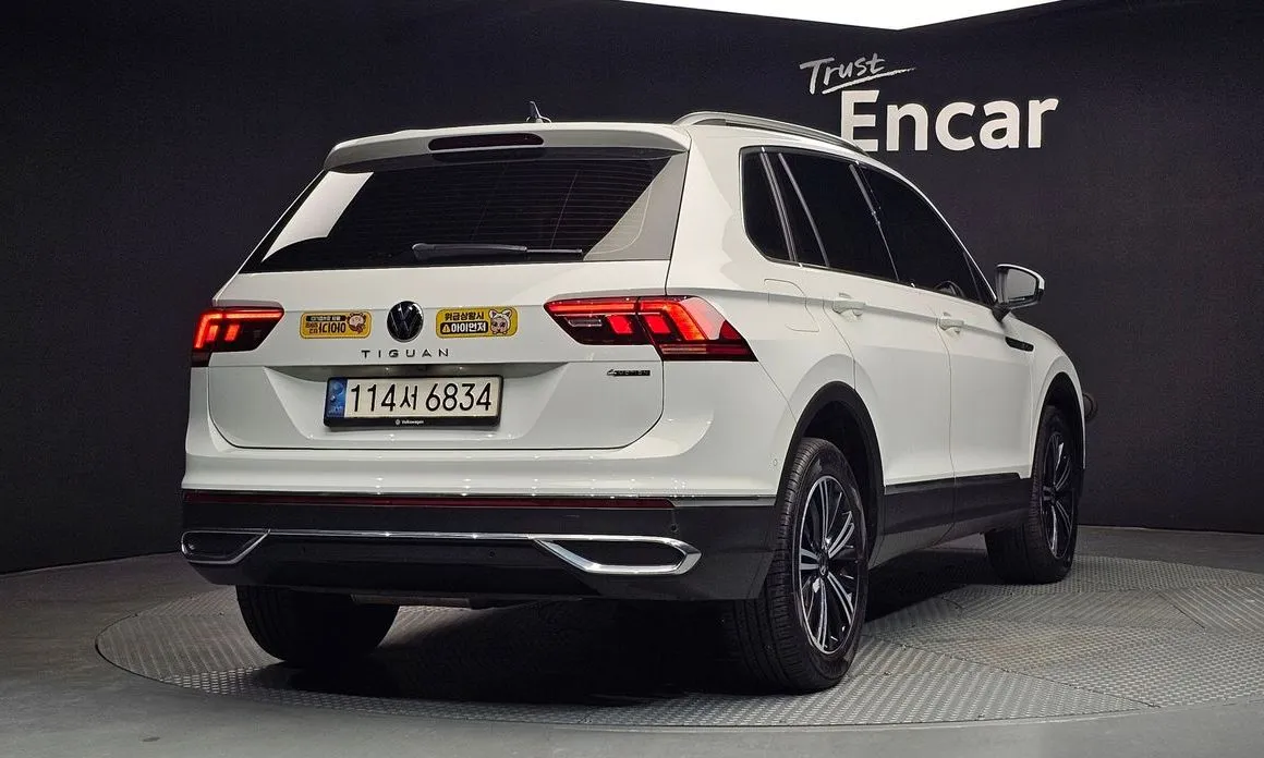 Volkswagen Tiguan — фото 10