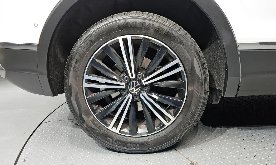 Volkswagen Tiguan — фото 2