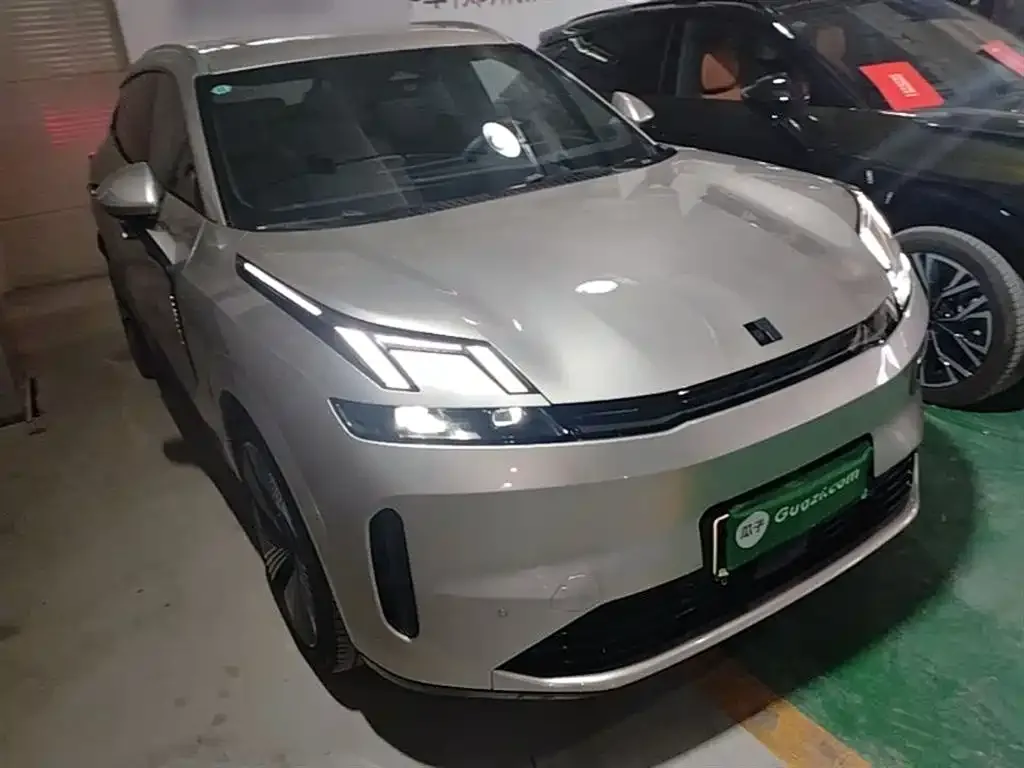 Lynk & Co 08 EM-P — фото 4