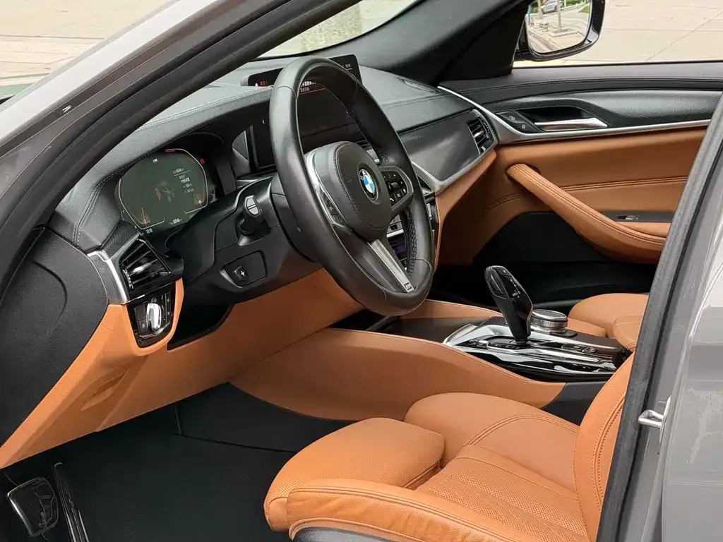 BMW 5 Series (Import) — фото 10