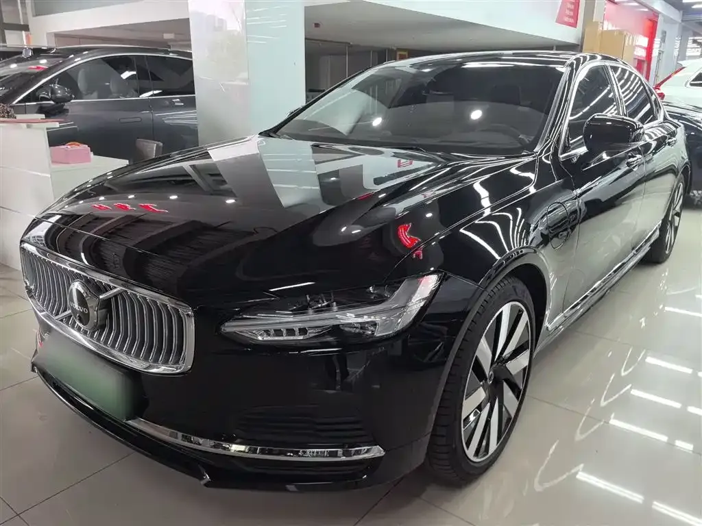 Volvo S90 PHEV — фото 1