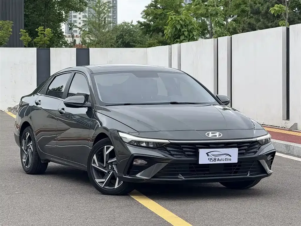 Hyundai Elantra — фото 9