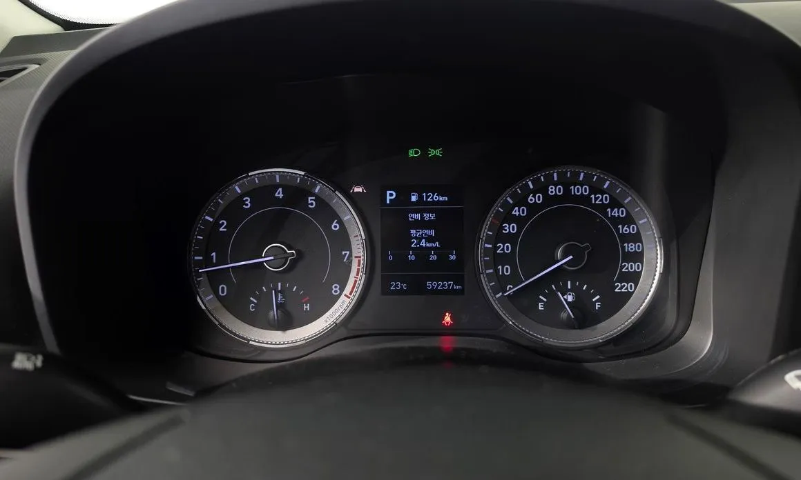 Hyundai Venue — фото 2