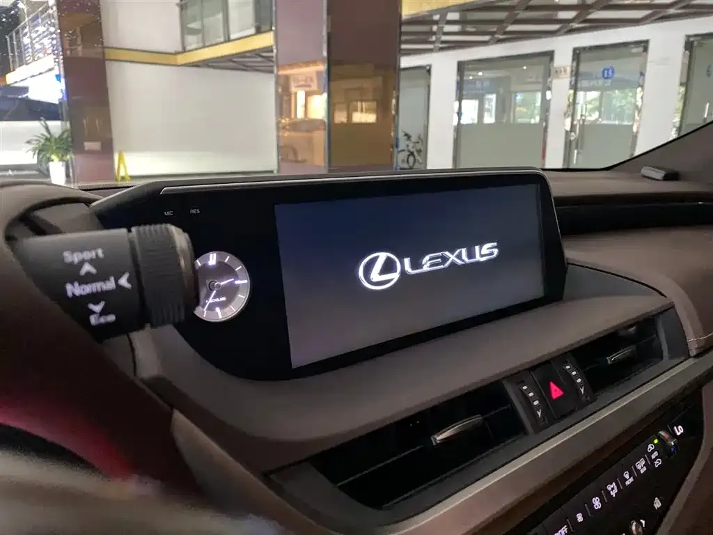 Lexus ES — фото 2