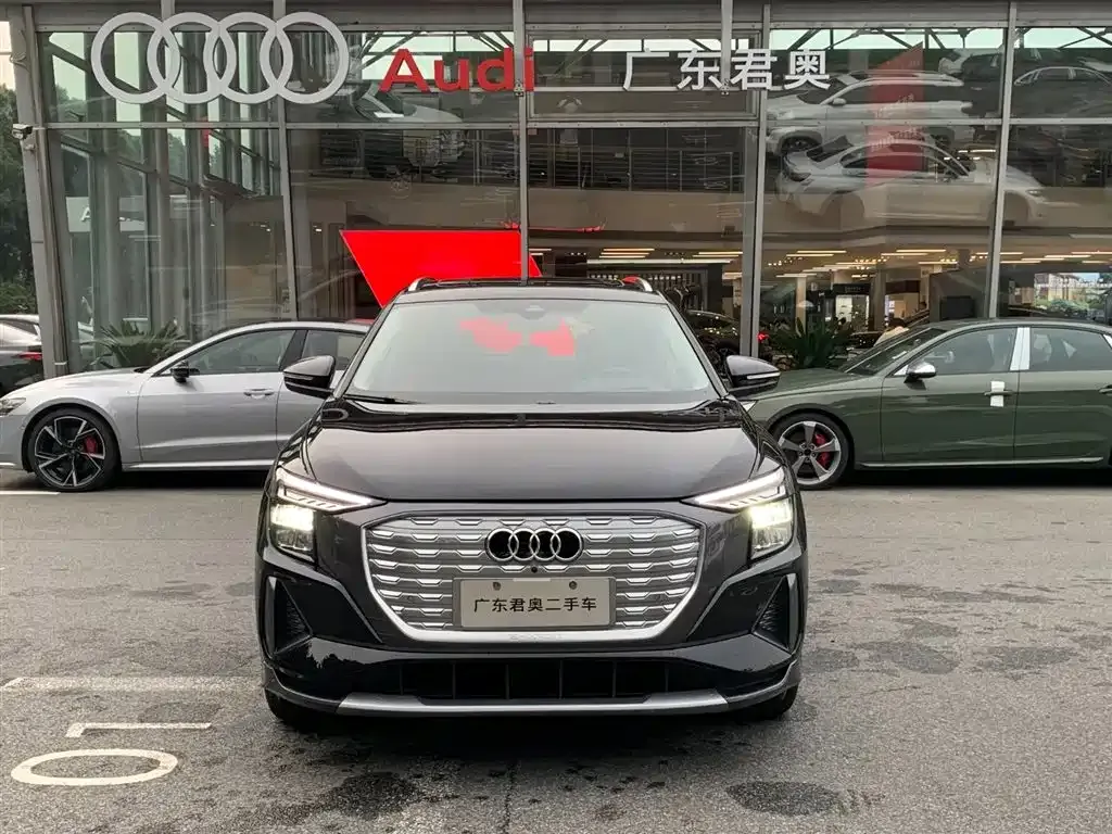 Audi Q5 e-tron — фото 5
