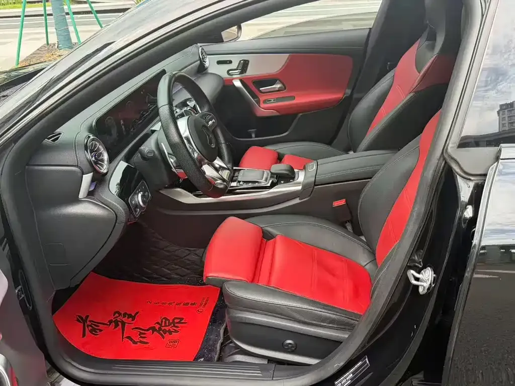 Mercedes-Benz CLA AMG — фото 2