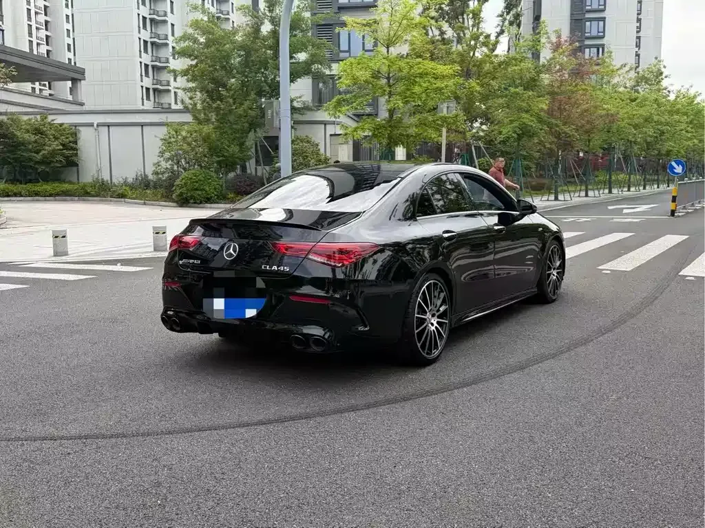 Mercedes-Benz CLA AMG — фото 7