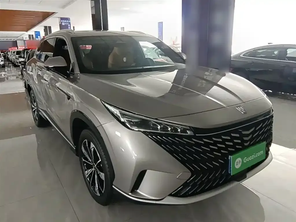Roewe RX5 — фото 3