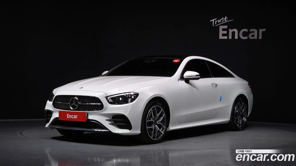 Mercedes-Benz E-Class — фото 1