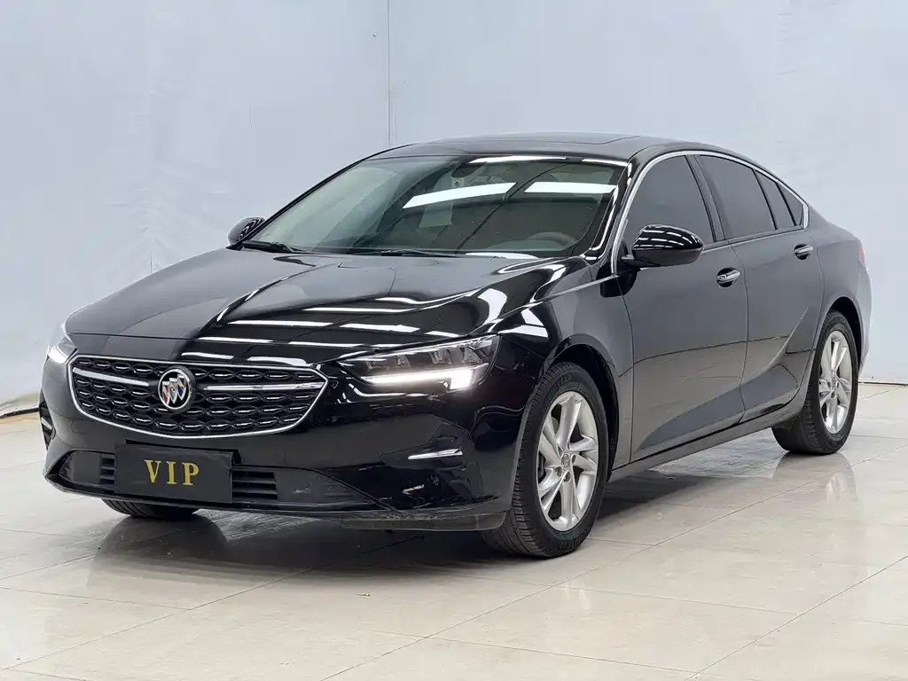 Buick Regal — фото 1