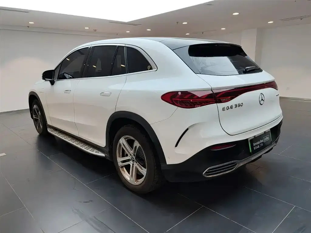 Mercedes-Benz EQE SUV — фото 3