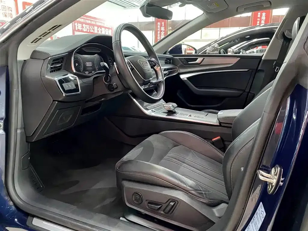 Audi A7L — фото 10