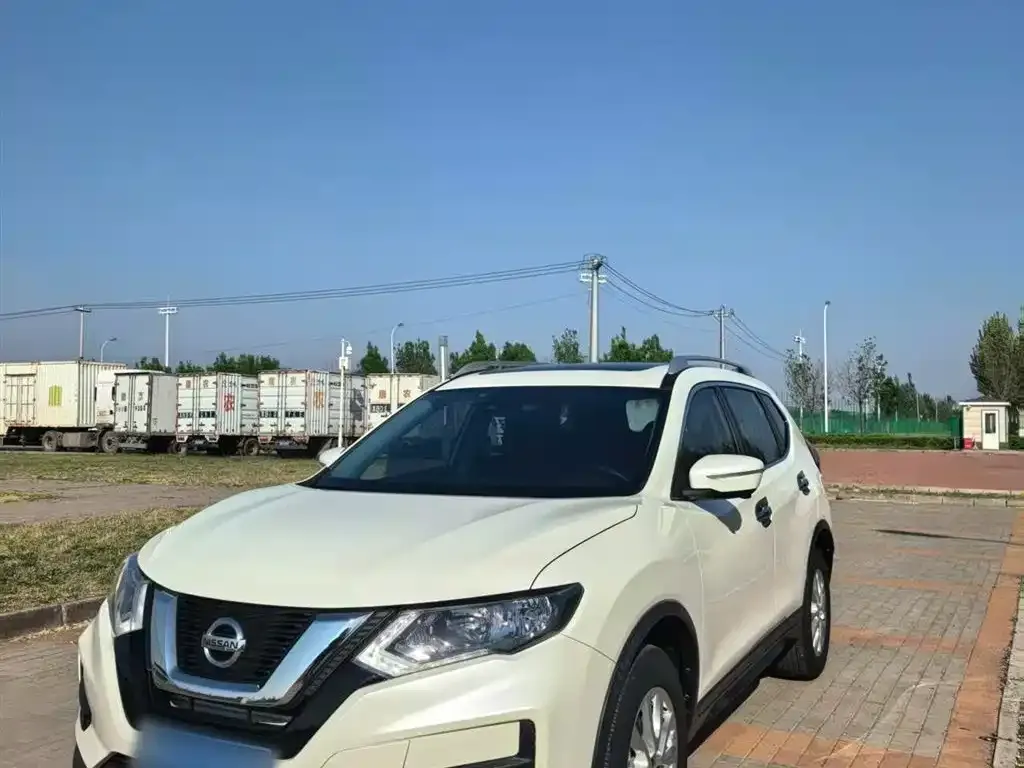 Nissan X-Trail — фото 8