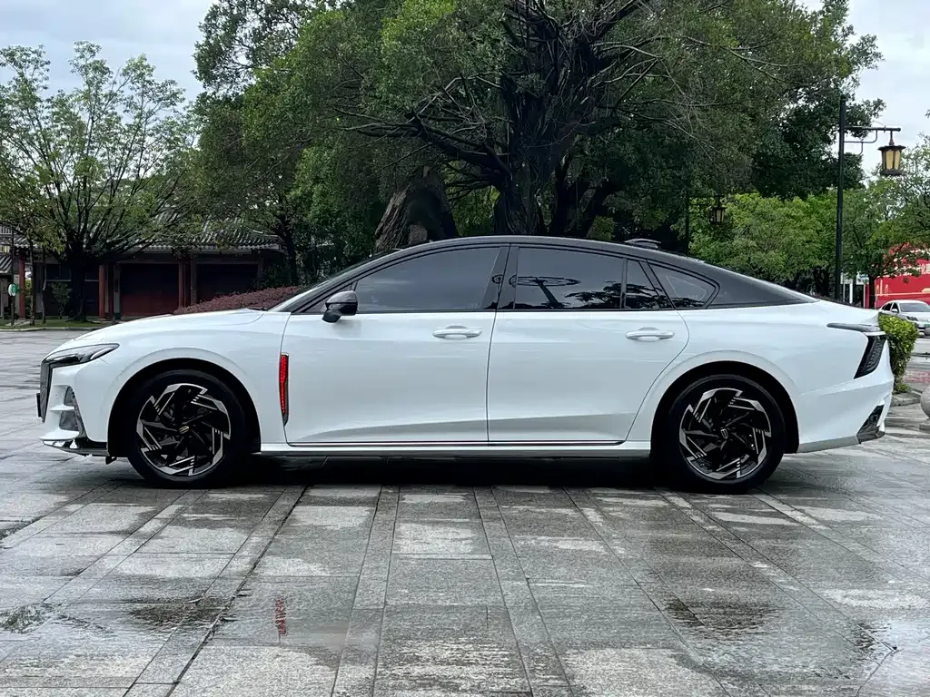 Hongqi H6 — фото 8