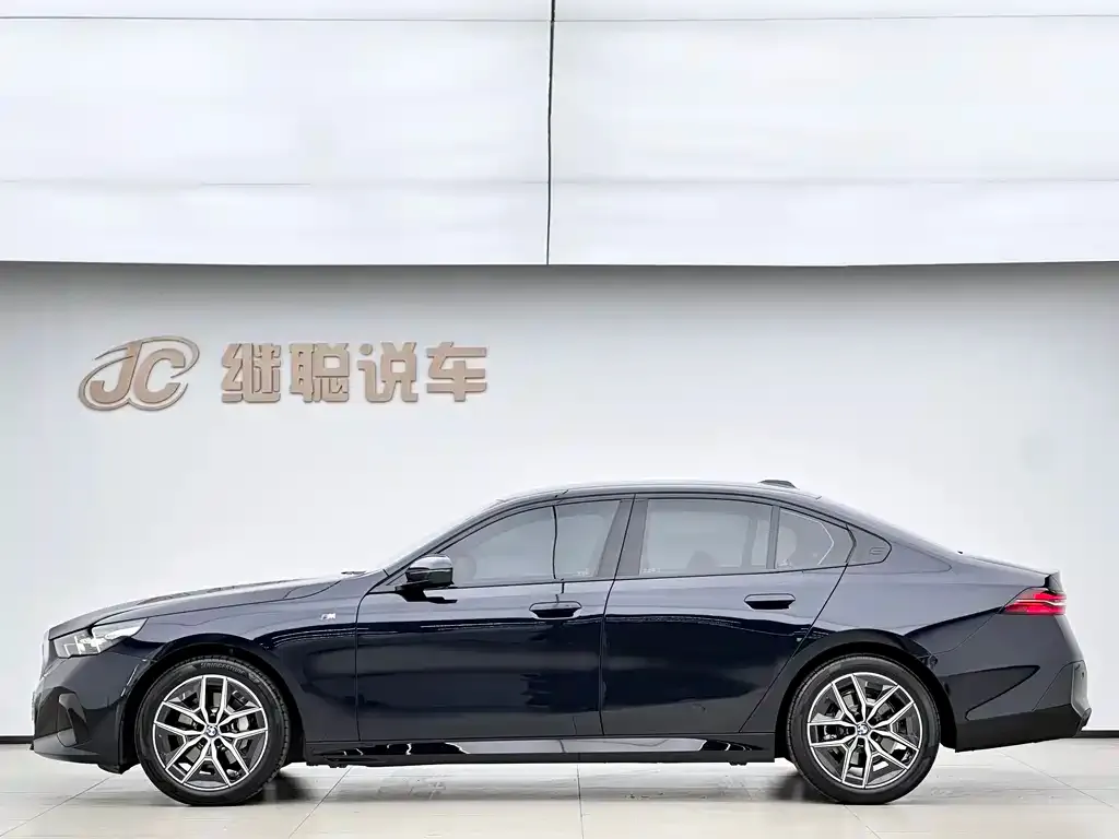 BMW 5 Series (Import) — фото 4