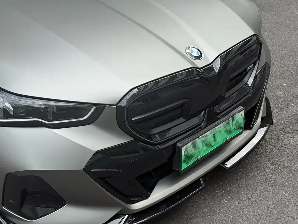 BMW i5 — фото 6