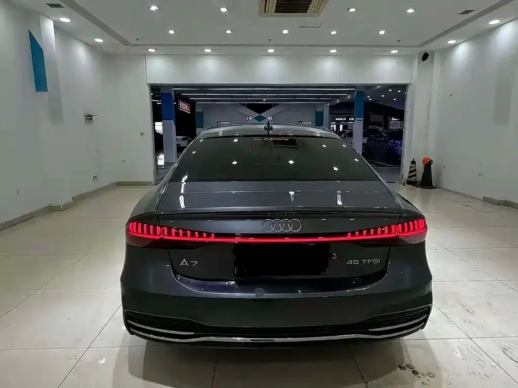 Audi A7 — фото 5