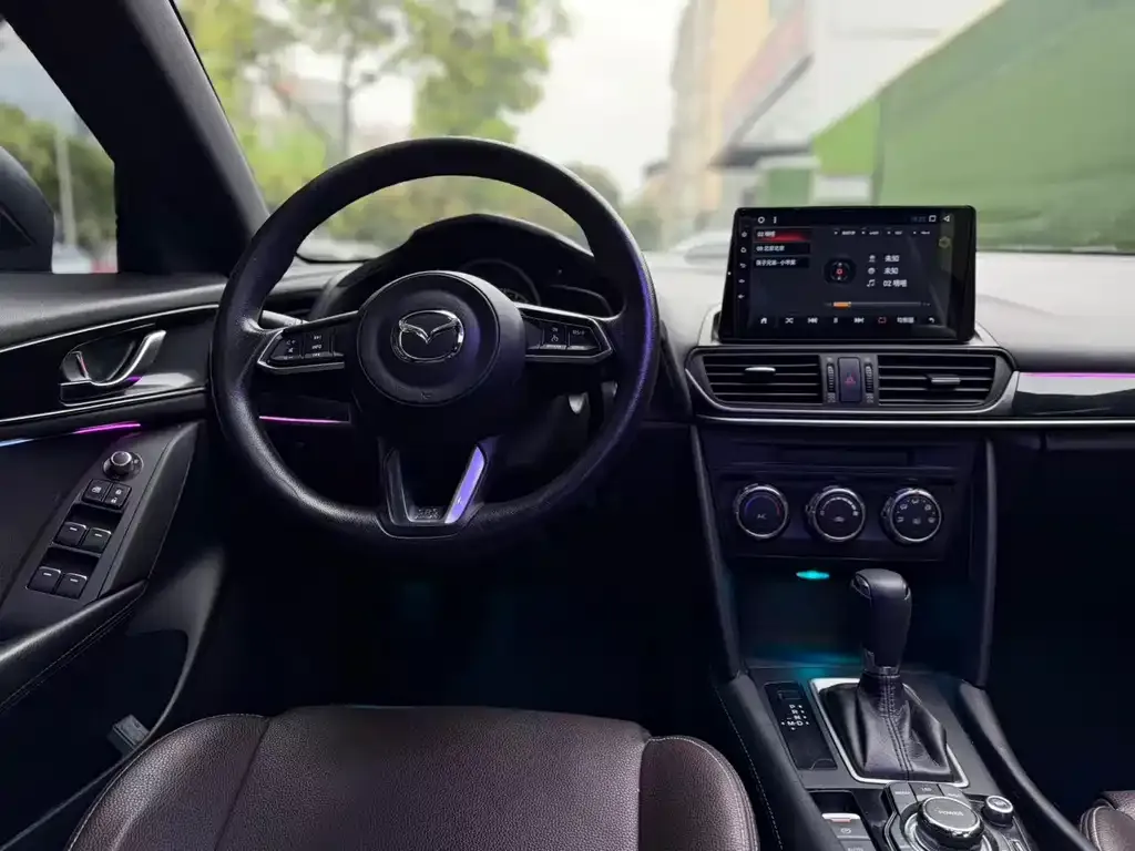 Mazda CX-4 — фото 4