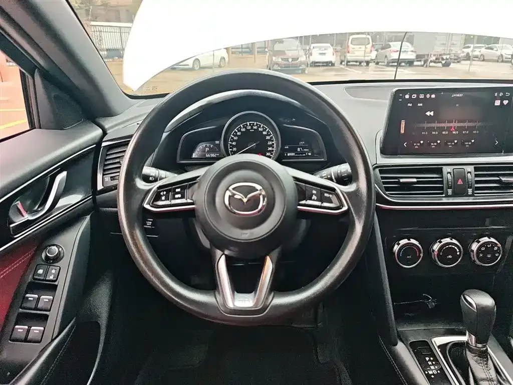 Mazda CX-4 — фото 4
