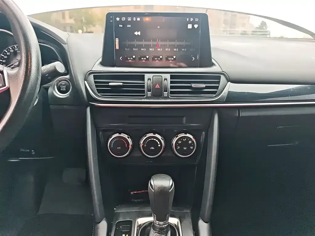 Mazda CX-4 — фото 8