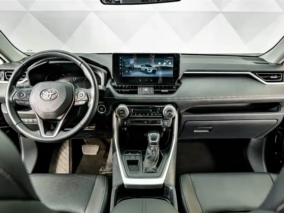 Toyota Wildlander — фото 10