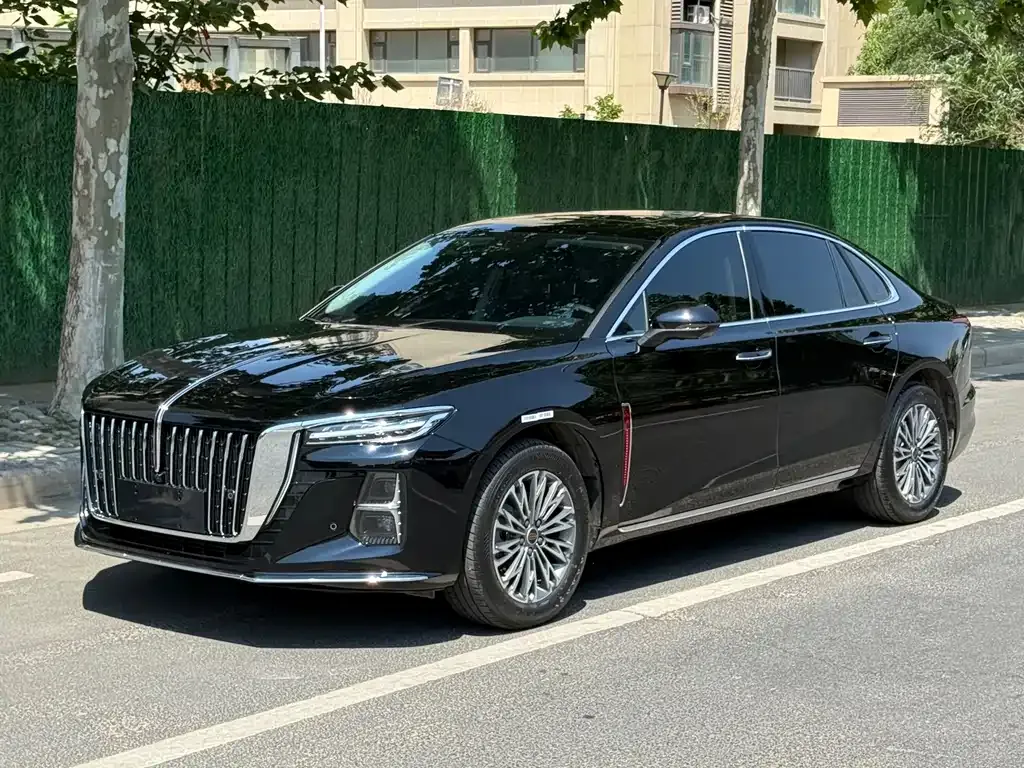 Hongqi H5 — фото 1