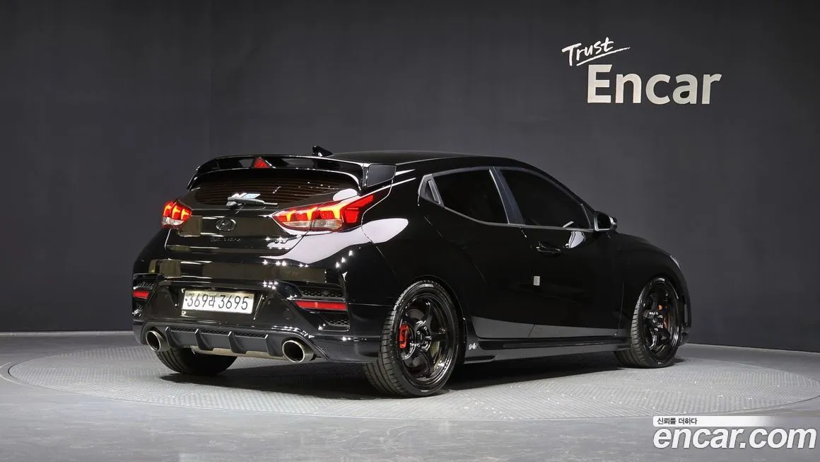 Hyundai Veloster — фото 3