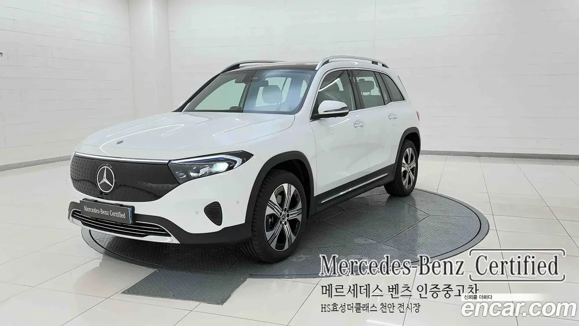 Mercedes-Benz EQB — фото 1
