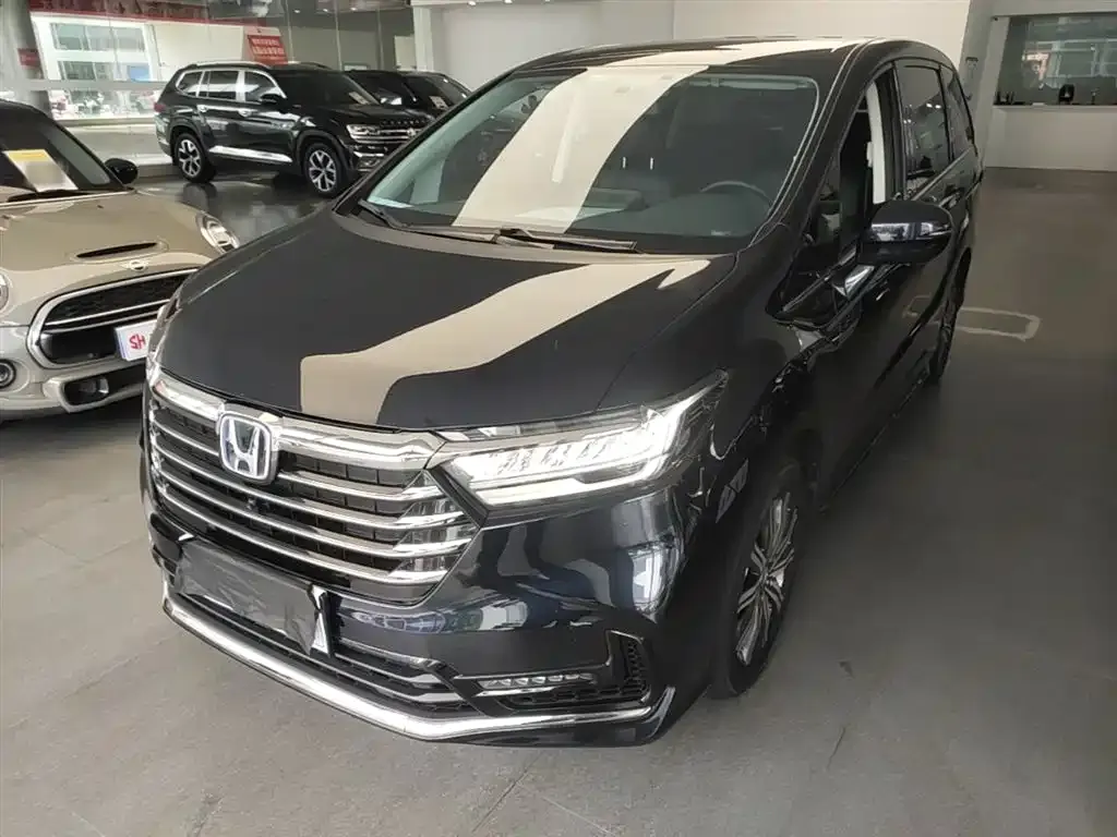 Honda Odyssey — фото 1