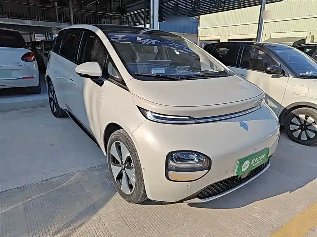 Baojun Yunduo — фото 10