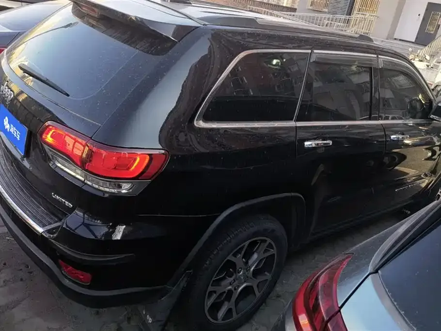 Jeep Grand Cherokee (Import) — фото 7
