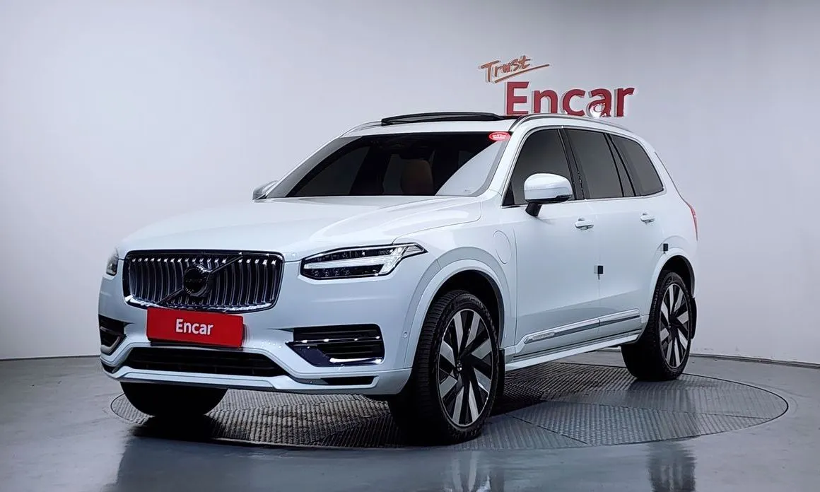 Volvo XC90 — фото 1