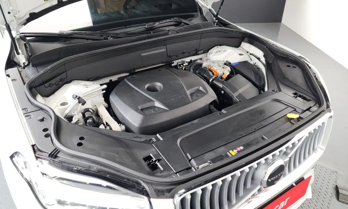 Volvo XC90 — фото 10