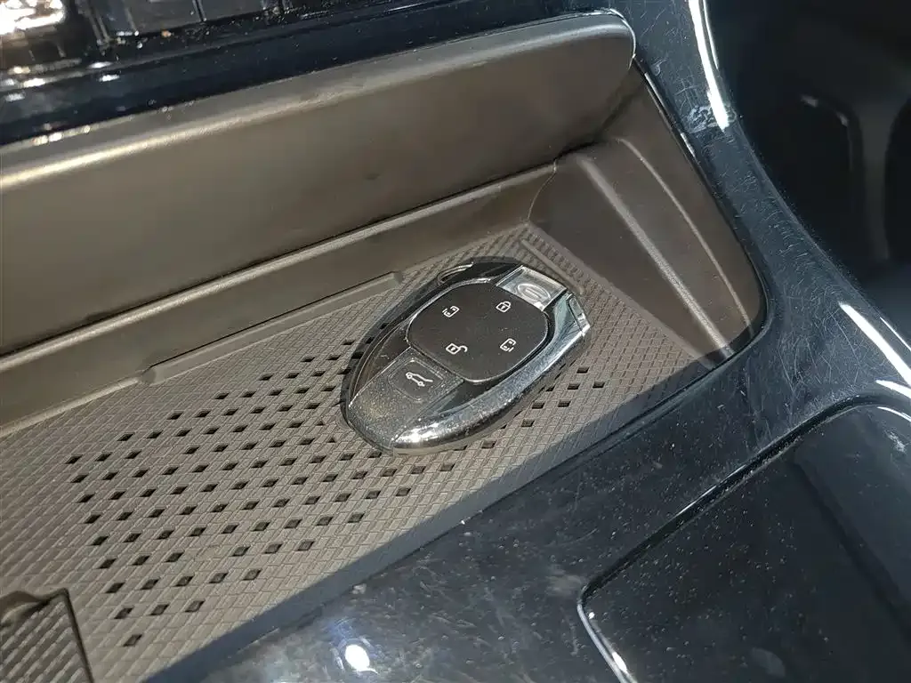 GAC Motor Trumpchi E9 — фото 8