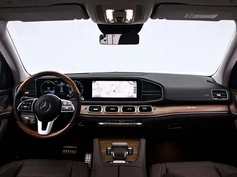 Mercedes-Benz GLS — фото 5