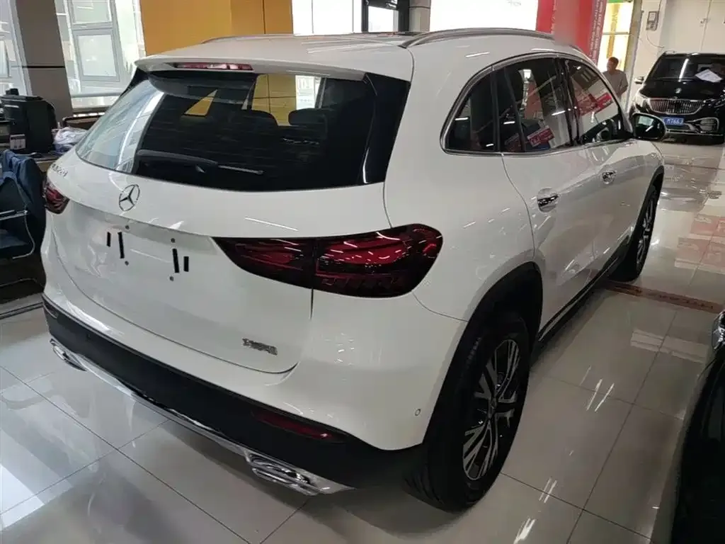 Mercedes-Benz GLA — фото 3