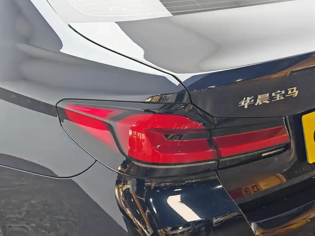 BMW 5 Series New Energy — фото 2