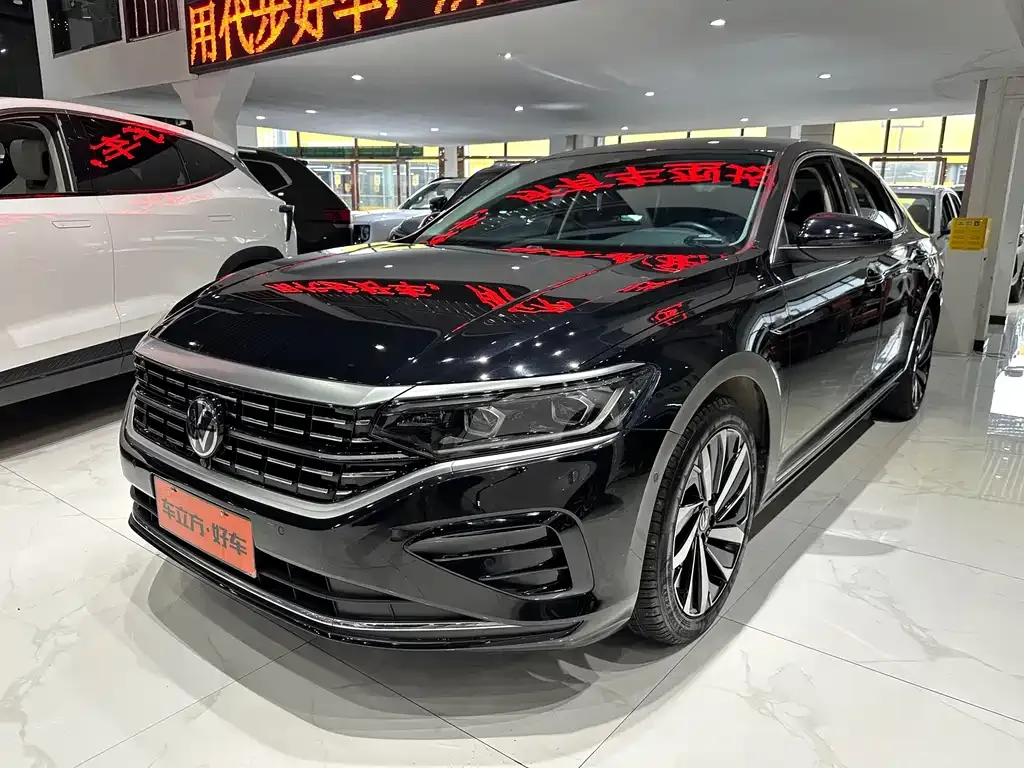 Volkswagen Passat — фото 1