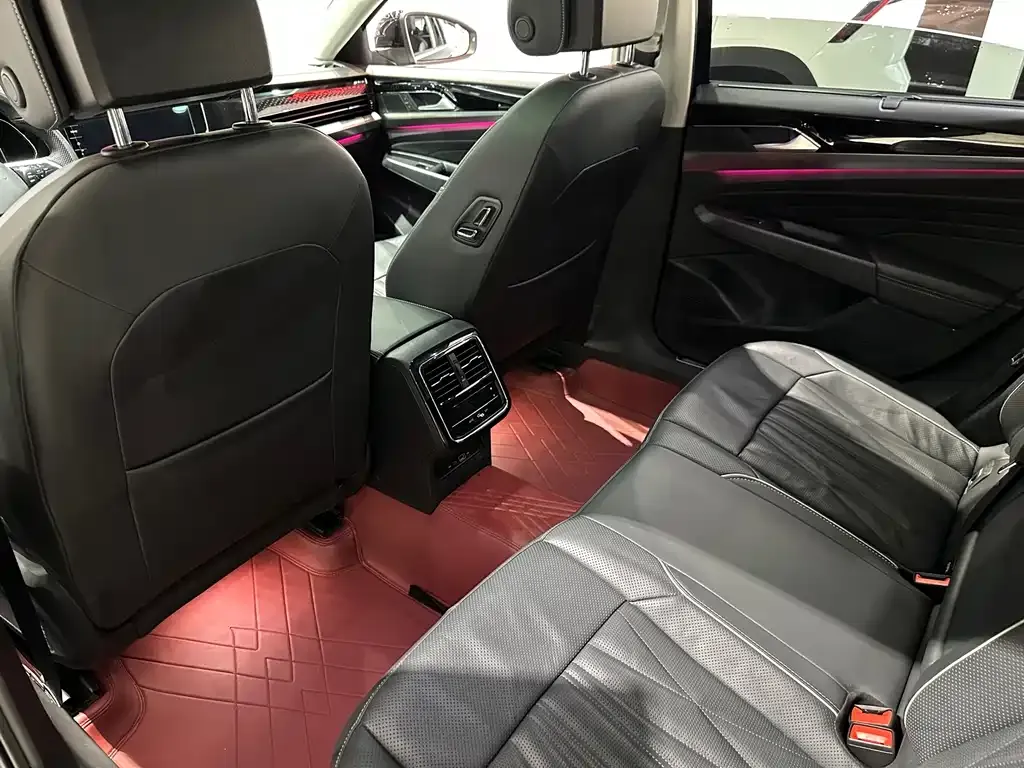 Volkswagen Passat — фото 2
