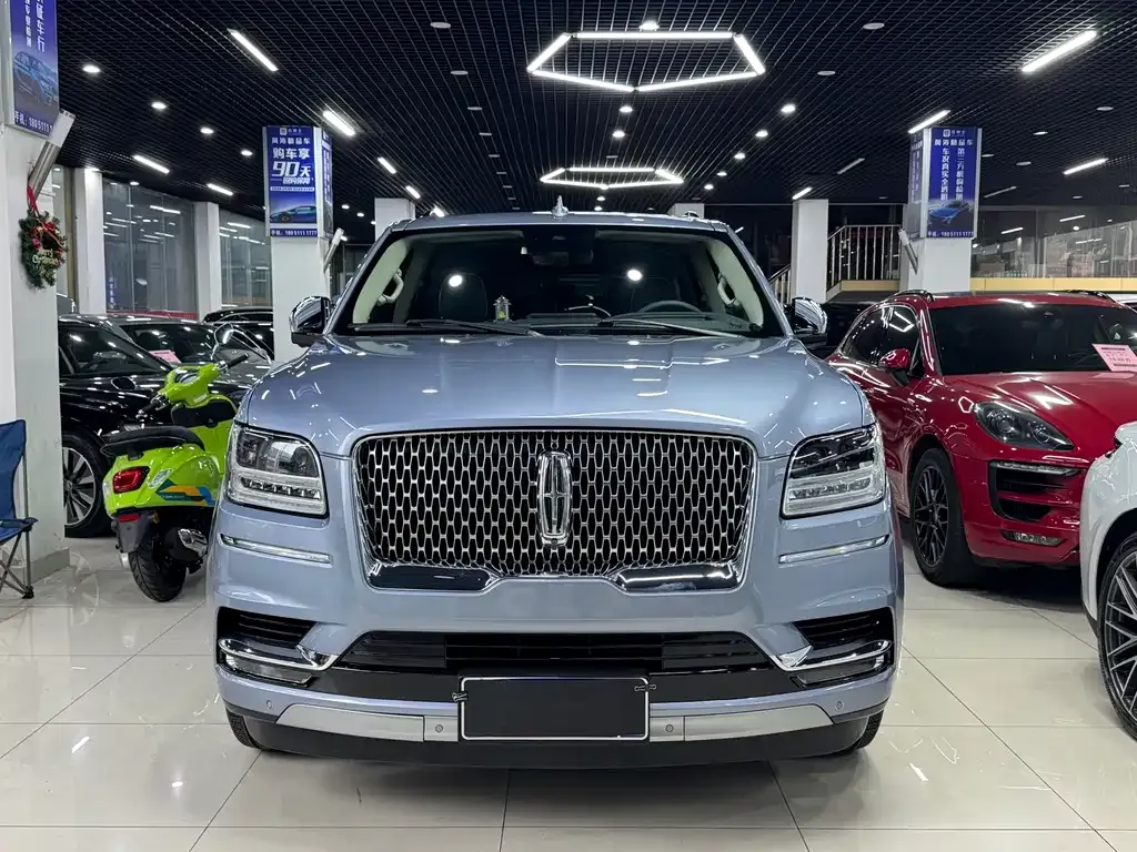 Lincoln Navigator — фото 9