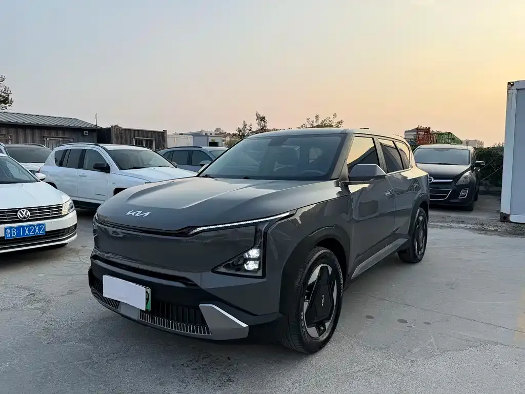 Kia EV5 — фото 1